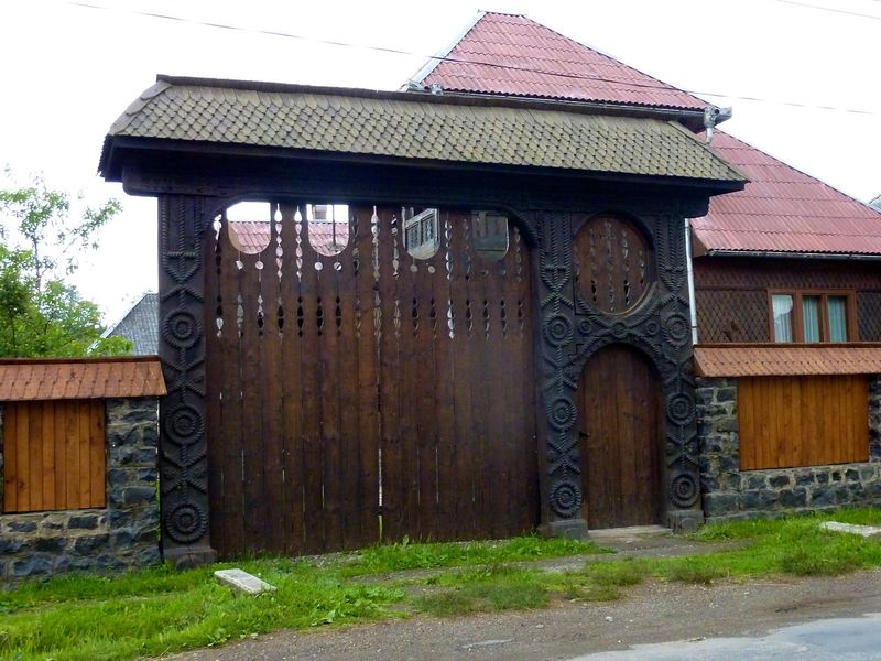 ROMANIA houses 11